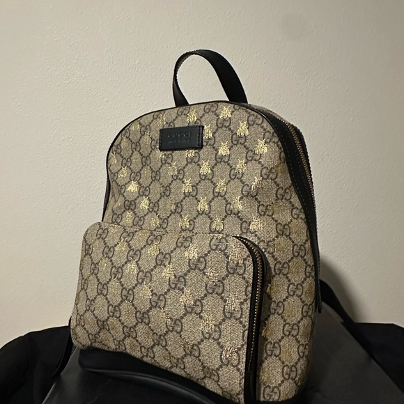 Gucci supreme bee backpack - Picture 5 of 7